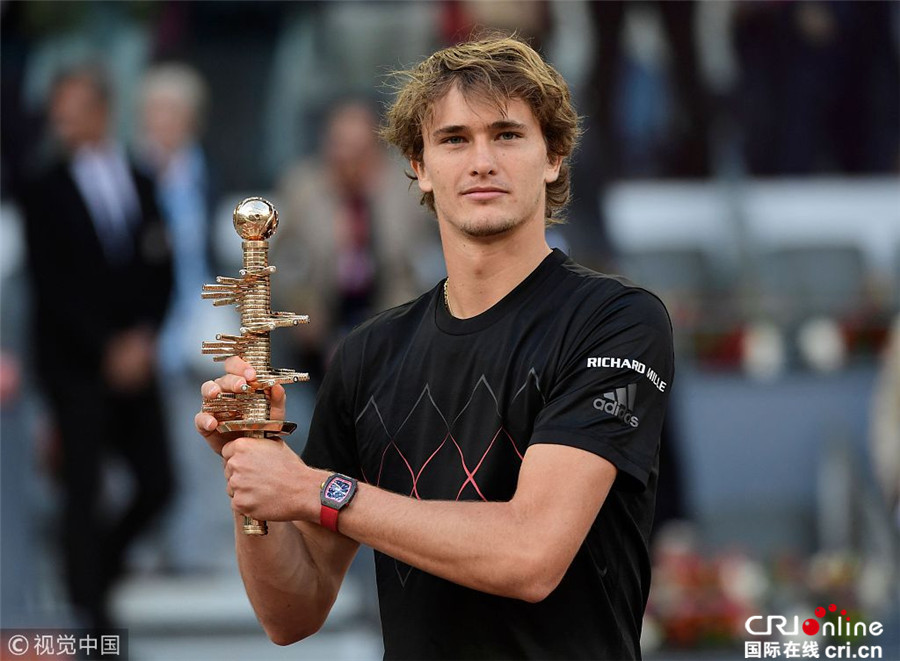 书写着一部 书写着一部